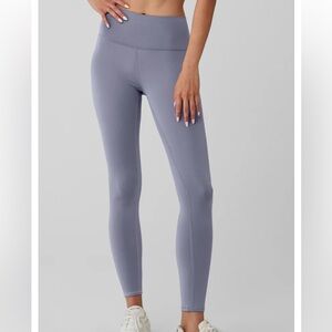 Alo Yoga 7/8 High Waist Airlift Legging, color: Blue Moon, size M